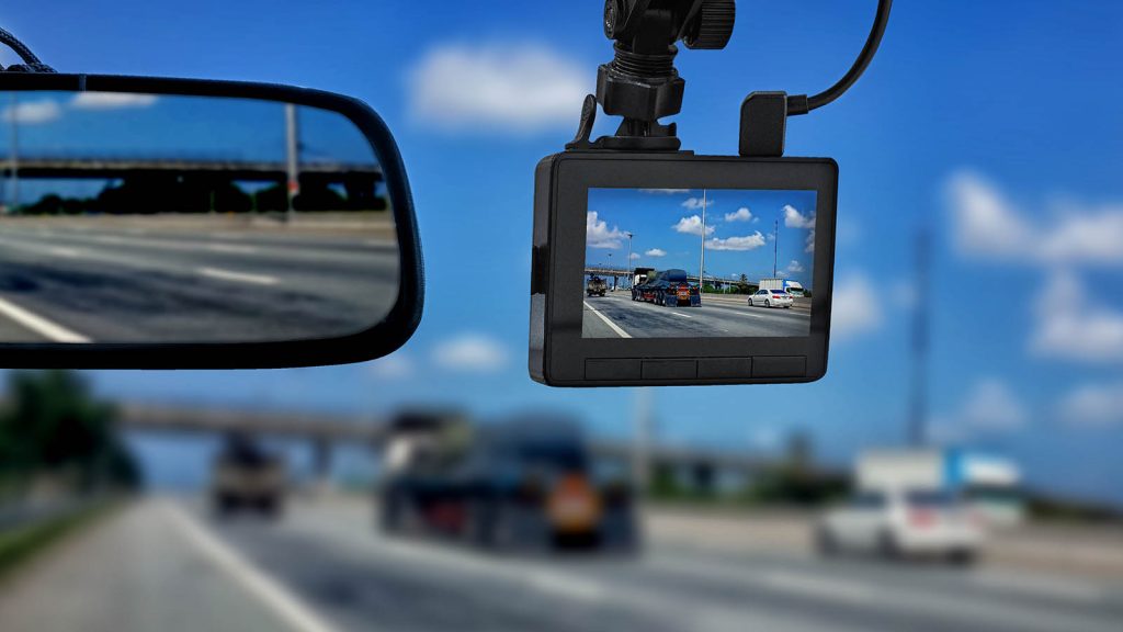 How can a dashcam improve your driving habits